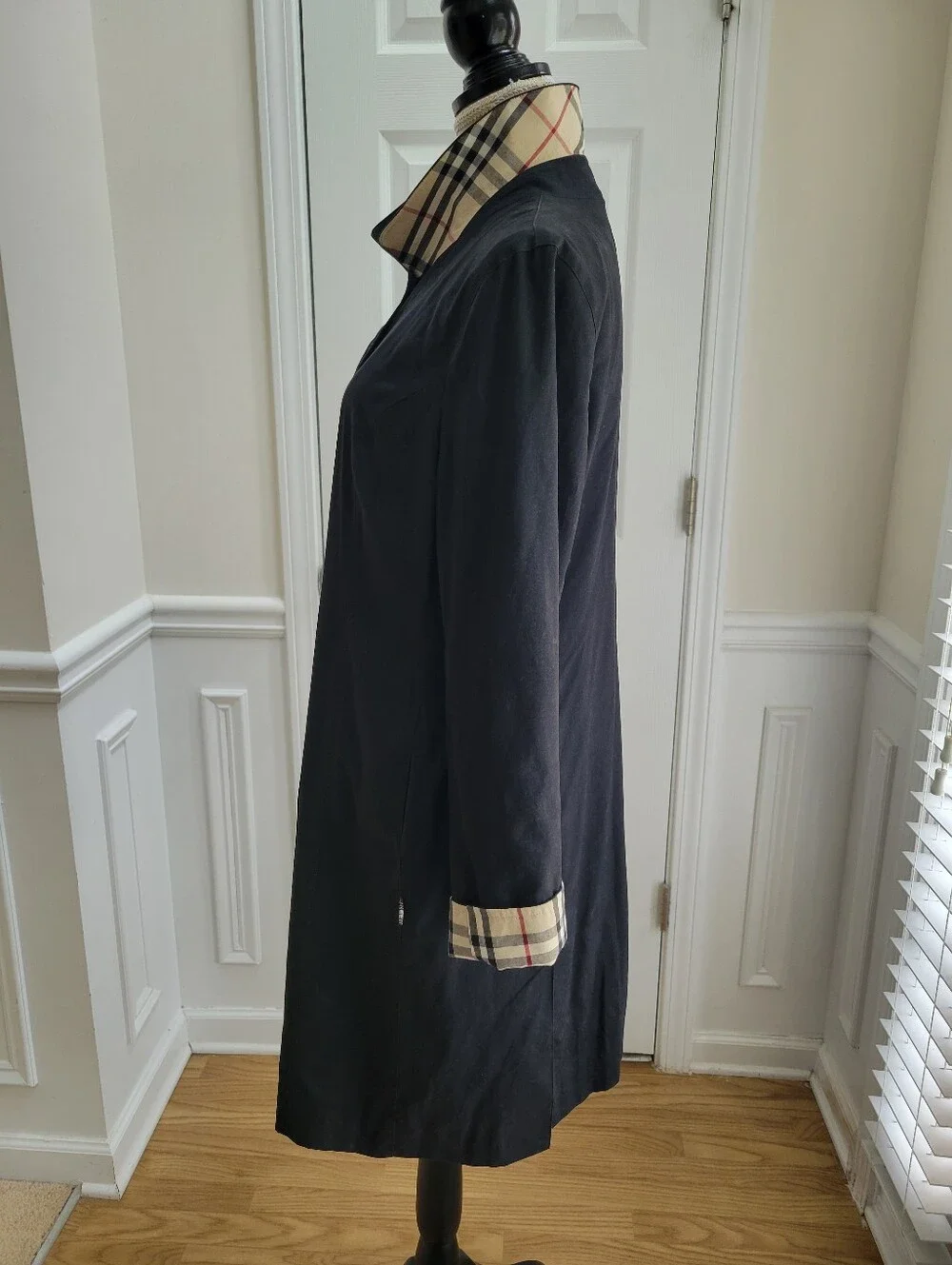 Burberry London Vintage Black Nova Check Snap Front Coat Size 12 - Picture 3 of 16